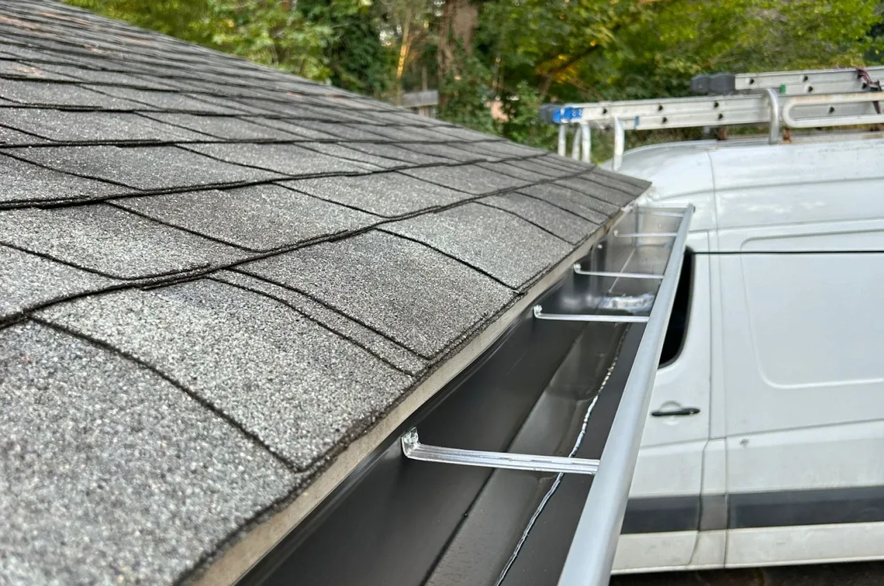 Guide To Gutter Replacement — illustration